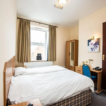 Hotell Oyo The White Hart 3*