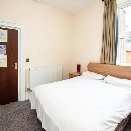 Hotell Oyo The White Hart 3*