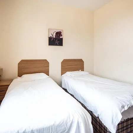 Oyo The White Hart 3* Redditch